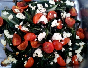 Überbackener Mangold mit Tomaten und Feta